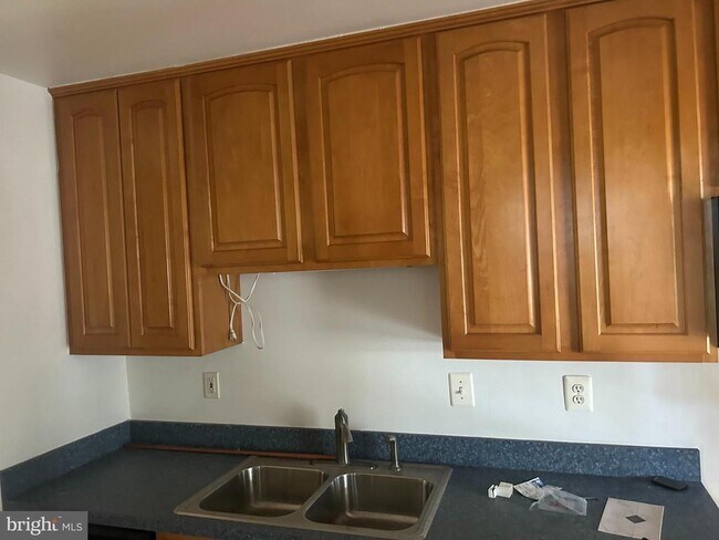 Building Photo - 4402 Sellman Rd