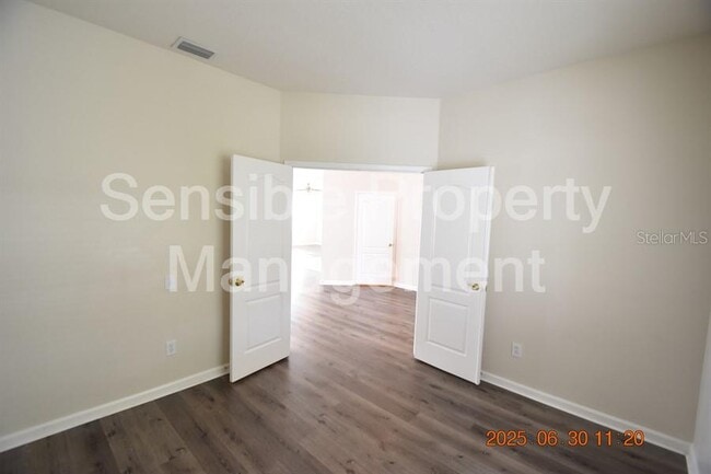 Building Photo - 11570 Misty Isle Ln