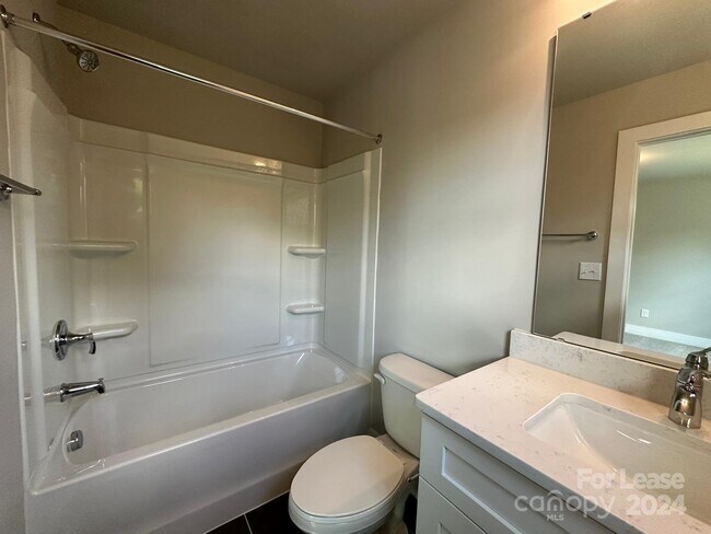 Building Photo - 5018 Central Ave