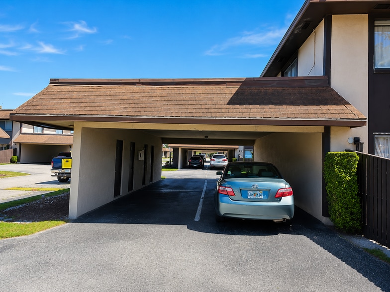 Building Photo - 2148 Sherwood Forest Blvd