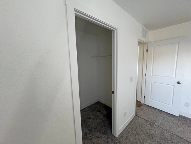 Building Photo - 1700 S State St