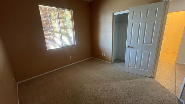 Building Photo - West Lancaster Single Story Home