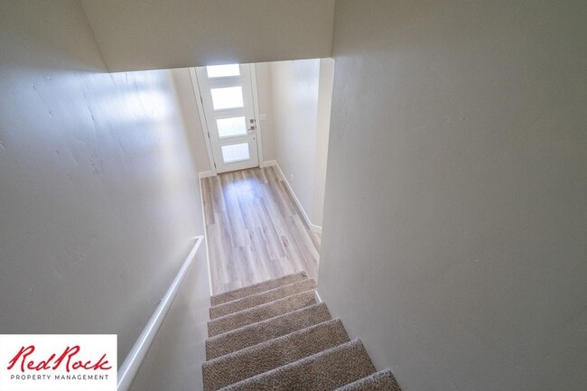 Building Photo - Hurricane Valley 3 Bedroom Townhome