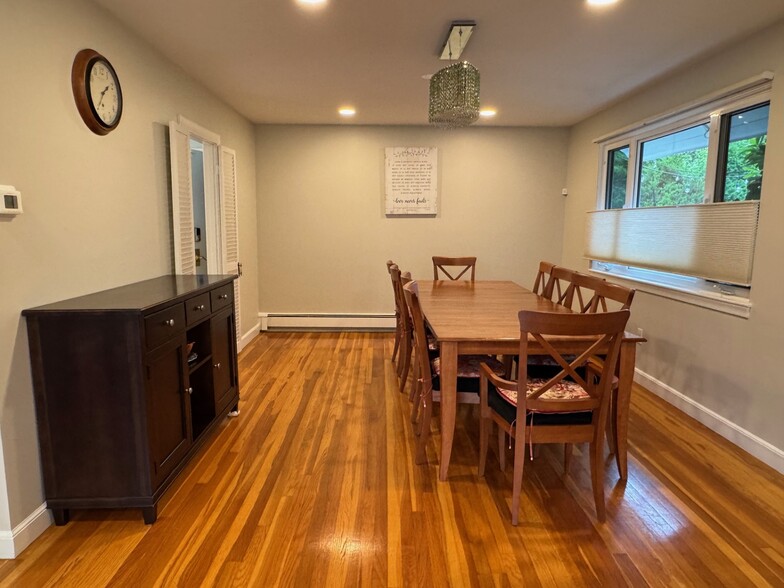 Dining Room2 - 6 Reservoir Ave