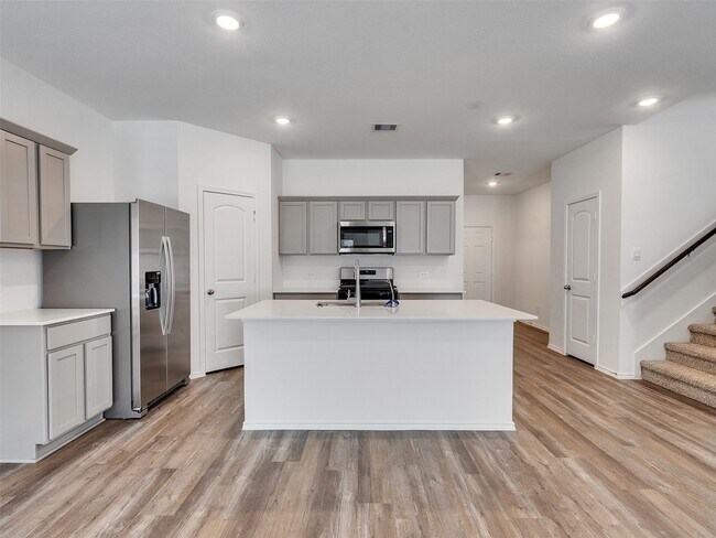 Building Photo - 24863 Springbluff Vly
