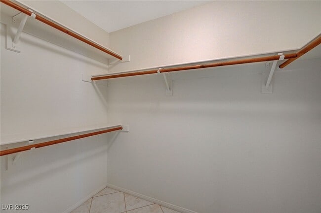 Building Photo - 6317 W Canyon Ridge Dr
