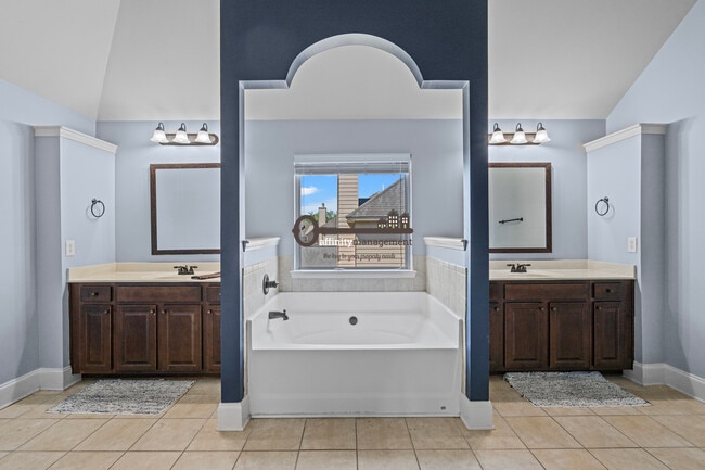 Building Photo - 362 Bowhunter Dr
