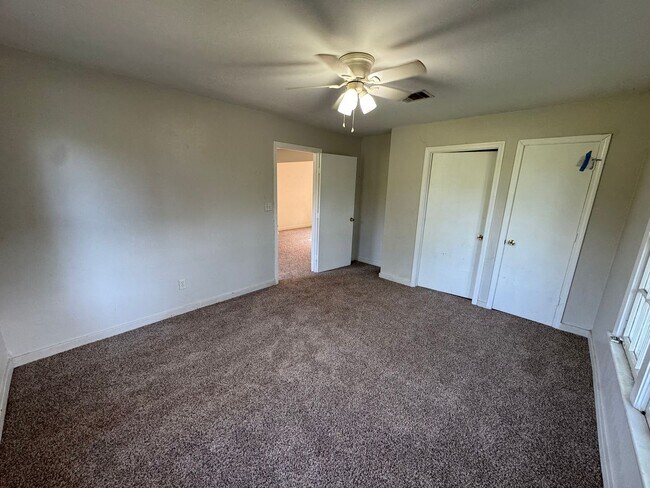 Building Photo - Shreveport Home For Rent