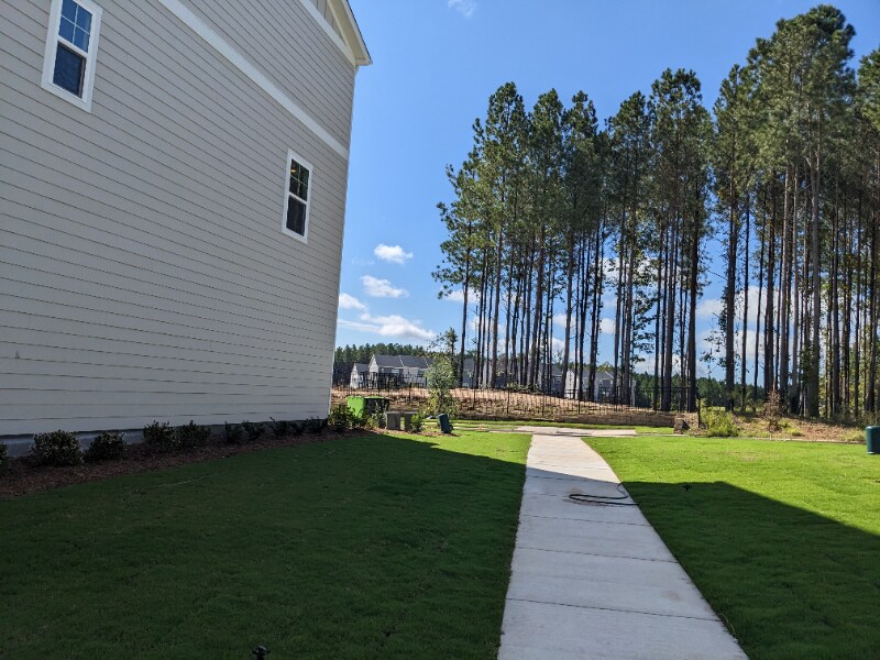 Building Photo - 459 Carolina Spgs Blvd