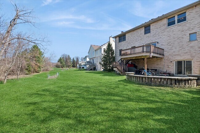 Building Photo - 11804 Long Run Dr