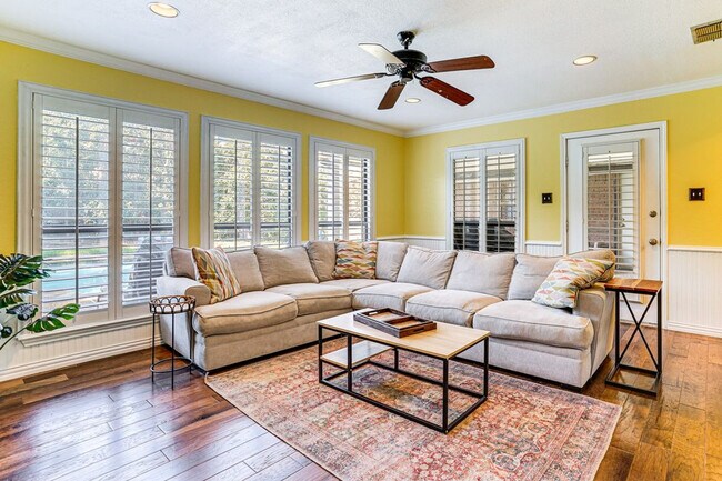 Building Photo - 3601 Medford Ct