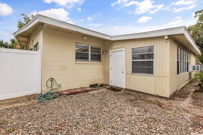 Building Photo - 1041 N Thornton Ave