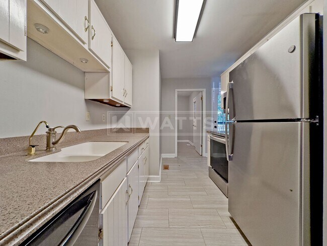Building Photo - 3803 Crosby Dr