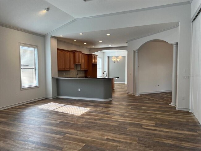 Building Photo - 5279 Visionary Ct