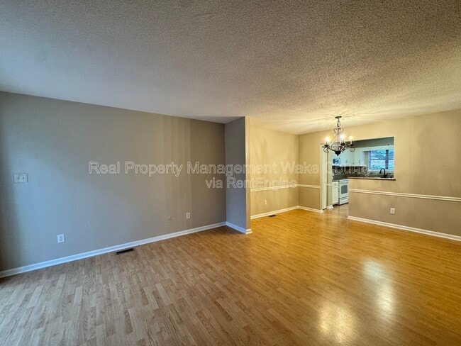 Building Photo - 5754 Pool Side Dr