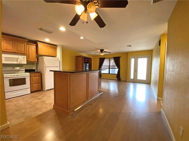 Building Photo - 6112 Principia Dr