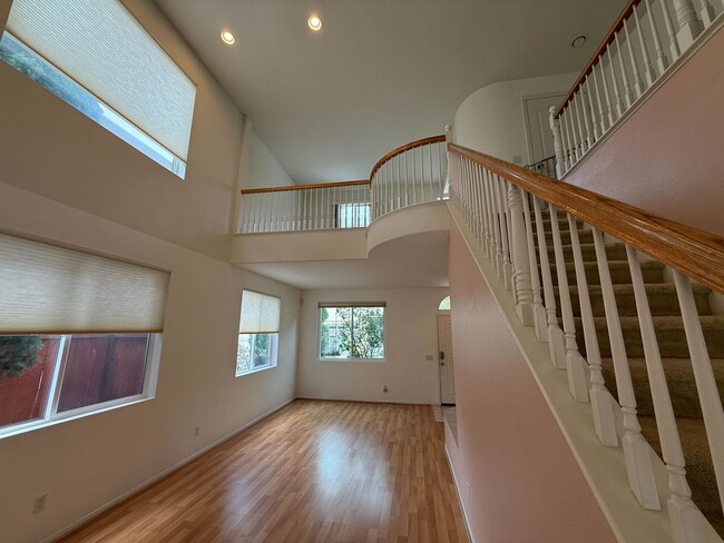 Building Photo - 12565 Carmel Canyon Rd