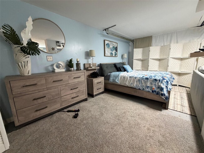 Building Photo - 2787 SE 14th St