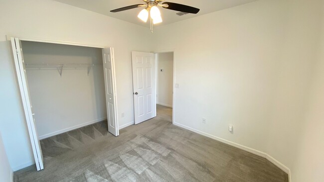 Building Photo - 3/2.5 Town Home in Sawgrass Landing In Orl...
