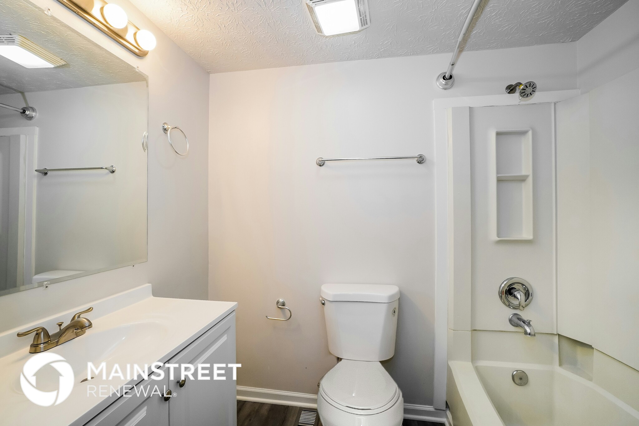 Building Photo - 1256 Deer Lake Ct