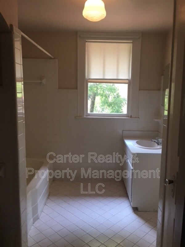 Building Photo - 3707 Whitland Ave