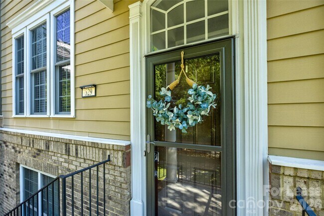 Building Photo - 629 6th Baxter Crossing