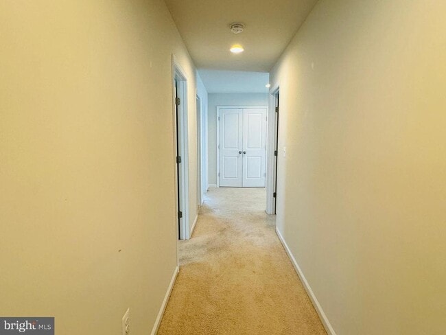 Building Photo - 454 Coastal Ave