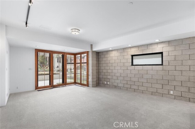 Building Photo - 129 20th St