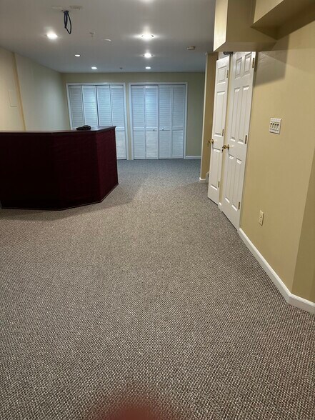 Building Photo - 1311 Blossom Cir