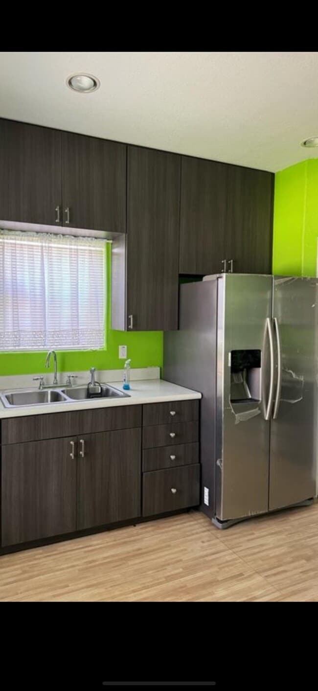 Building Photo - 7813 Canal St