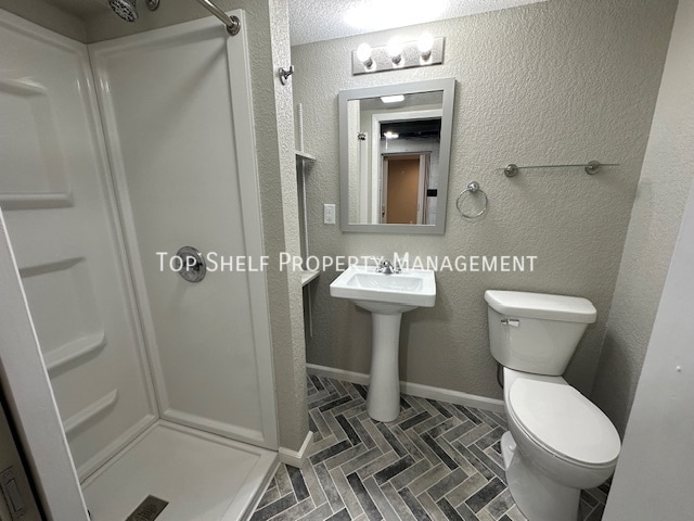 Building Photo - 4834 Seneca Ave