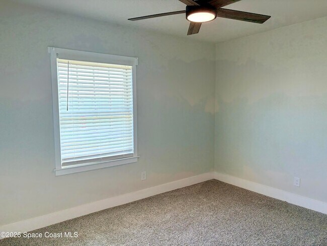 Building Photo - 909 S Colonial Ct