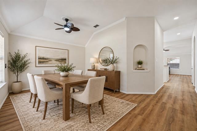 Building Photo - 9109 Azinger Dr