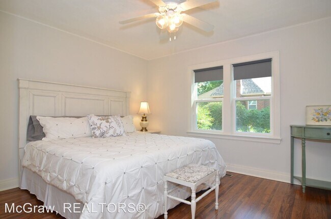 Building Photo - 4 br, 2 bath House - 1132 S. Braden Ave.