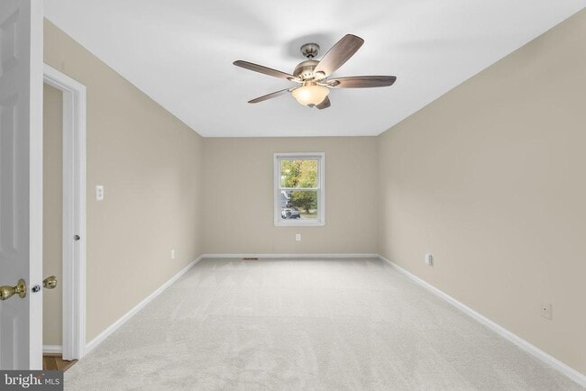 Building Photo - 7603 Woodstown Dr