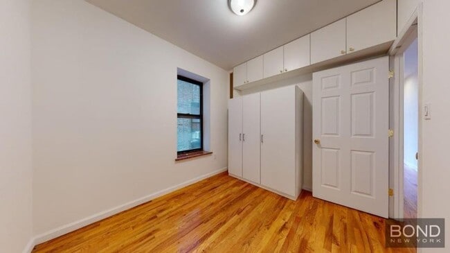 Building Photo - 4 bedroom in Manhattan NY 10003