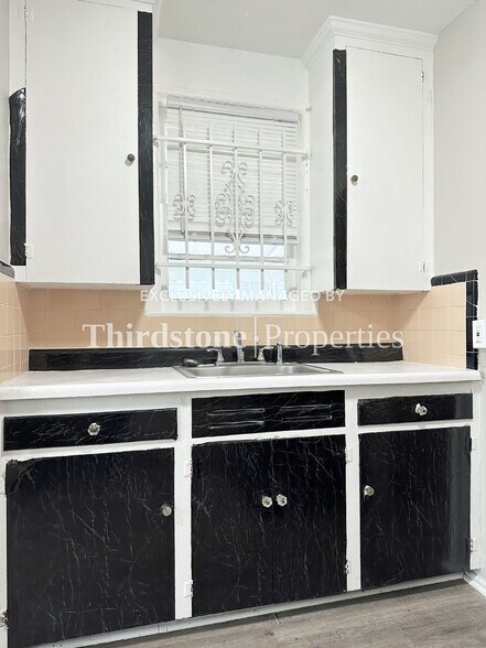 Building Photo - 435 Springfield Ct N