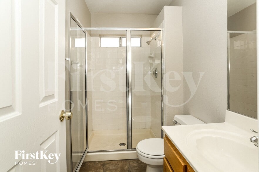 Building Photo - 4405 Vogue St