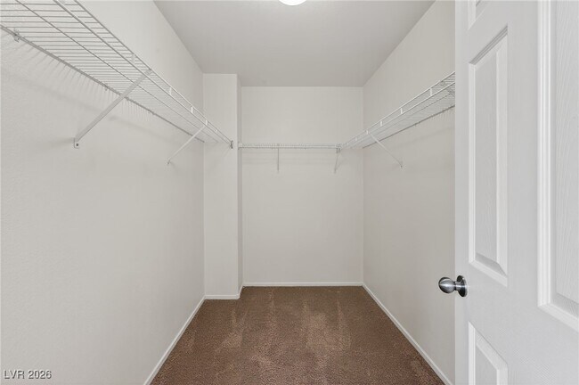 Building Photo - 8038 Kings Ransom St