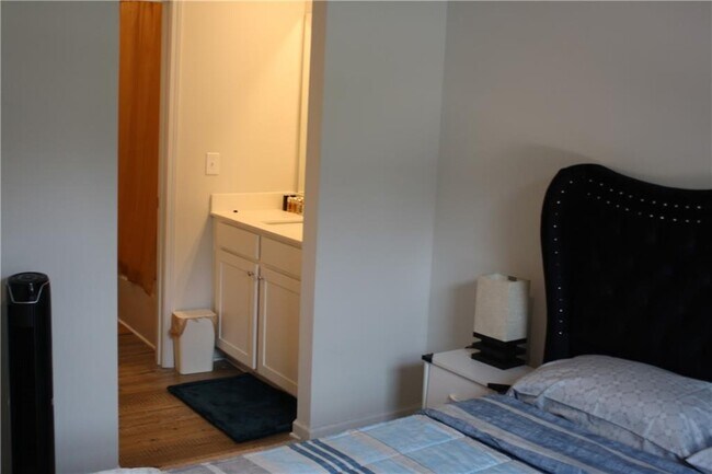 Building Photo - 3520 Pickens Lndg Dr