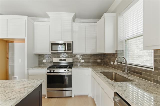 Building Photo - 2617 Tanager St