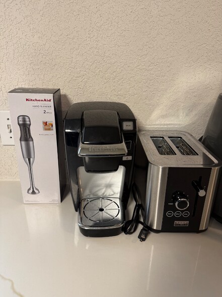 Building Photo - 11719 Bell Ave