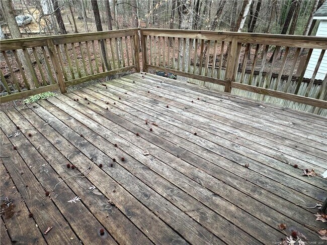 Building Photo - 304 Rangoon Ct