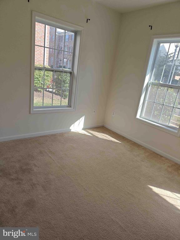 Building Photo - 22551 Cambridgeport Square
