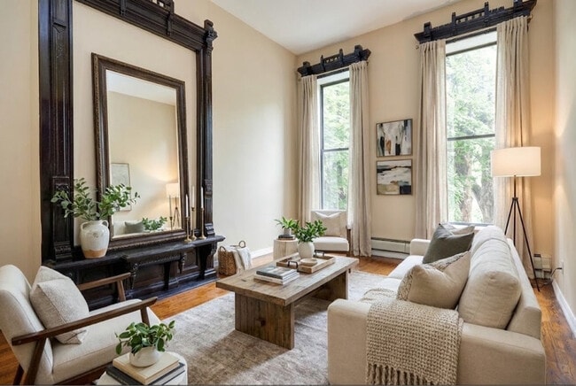 Building Photo - 135 W 130th St