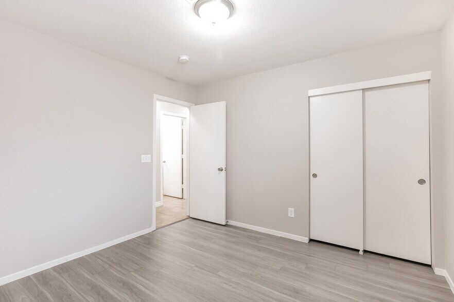 Building Photo - 2018 Annbriar Ave