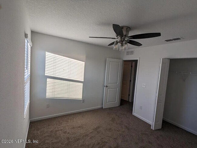 Building Photo - 25 Posadas Ln