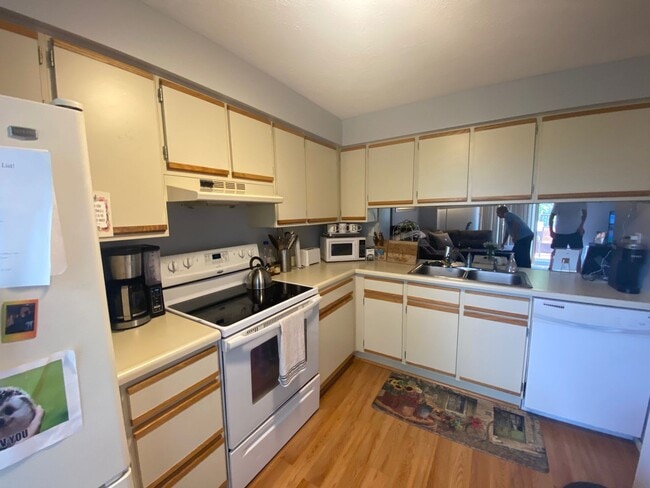 Building Photo - Bridgeville - 2 Bedroom, 1.5 Bathroom Town...
