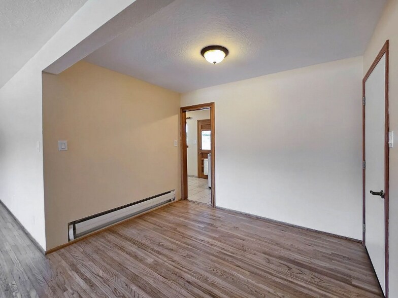 Building Photo - 512 Camino Solano