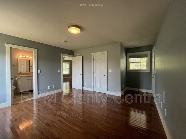 Building Photo - 1653 Berlin Station Rd